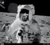 دوربین عکاسی مسافر ماه به حراج گذاشته می‌شود.