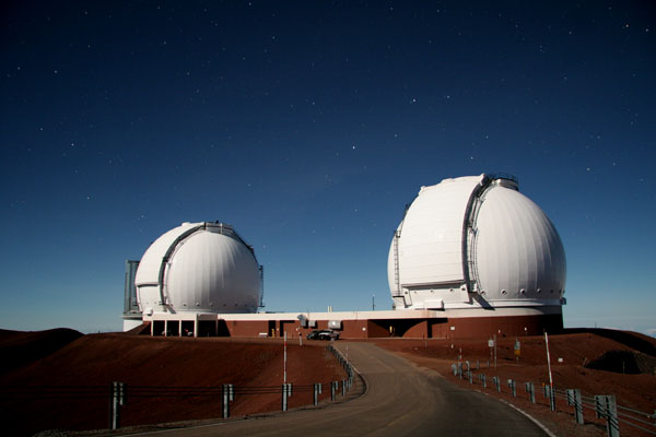 جایگاه نهم فهرست ما به تلسکوپ‌های رصدخانه‌ی کک تعلق دارد.
