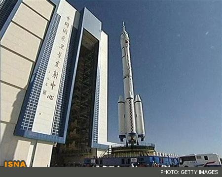 رسانه‌های دولتی چین اعلام کردند که این کشور در جدیدترین مرحله از یک برنامه جاه‌طلبانه برای ساخت یک ایستگاه فضایی، موشک سرنشین‌دار بعدی خود را با سه سرنشین در اواسط ماه ژوئن به سوی یک ماژول ففضایی تجربی پرتاب خواهد کرد.

