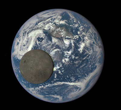 به‌تازگی ناسا انیمیشنی را از مجموعه‌ی تصاویر واقعی عبور ماه از مقابل رخ آفتابی خورشید منتشر کرده که در نوع خود بی‌نظیر است. - See more at: http://canot.ir/#sthash.C1JCnhF0.dpuf