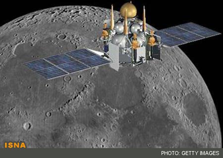 رییس سازمان فضایی فدرال روسیه روز گذشته (سه‌شنبه) اعلام کرد که این کشور در اولین گام برای یک حرکت رو به جلو در ساخت یک ایستگاه کاملا روباتیک در ماه، یک فضاپیمای بدون سرنشین را در سال 2015 به این قمر ارسال خواهد کرد.
