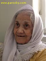 آلینوش طریان، اولین استاد فیزیک زن در دانشگاه‌های تهران، روز گذشته (۱۴ اسفند ۱۳۸۹) در آسایشگاه سالمندان توحید در تهران درگذشت.