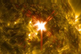 رصدخانه فضایی ناسا در در اوائل هفته جاری تصاویری از یک انفجار بزرگ تابشی را در سطح خورشید ثبت کرد.