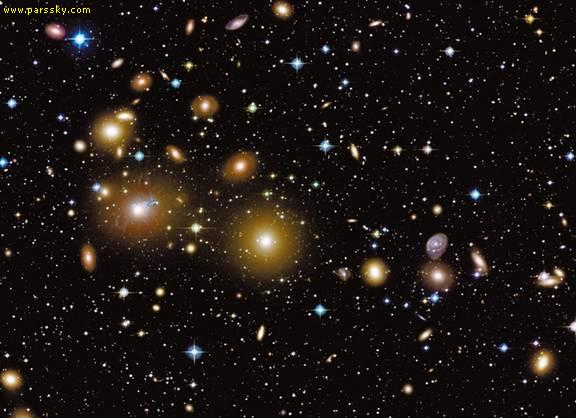 
کاتالوگ عمومی جدید(New General Catalogue) فهرستی از نزدیک به 7840 جرم غیر ستاره ای از جمله خوشه های ستاره ای،سحابی ها و کهکشان هاست که در قرن نوزدهم توسط جان.ال.ای درایر تهیه و تنظیم شده است.
