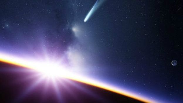 فضاپیمای روزتا که دنباله‌داری را در منظومه شمسی تعقیب می کند، در توده غبار اطراف این جرم فضایی ملکول های آزاد اکسیژن کشف کرده است. این یافته با شگفتی کامل دانشمندان روبرو شده که تصور می کردند اکسیژن هنگام تشکیل سیارات با سایر عناصر ترکیب شده است.