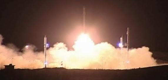 ایران سومین ماهواره خود را با موفقیت به فضا فرستاد و بدین ترتیب توانایی تکنولوزیکی این کشوربرای ساخت٬ آماده‌سازی و پرتاب موشک سفیر اثبات گردید. ماهواره نوید علم و صنعت سومین ماهواره دانشجویی ایران و یک ماهواره سنجش از دوری است.