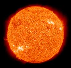 ناسا از یک فیلم جدید رونمایی کرده که سه سال تصاویر ثبت شده خورشید توسط رصدخانه دینامیکی خورشیدی را در سه دقیقه نمایش داده است.