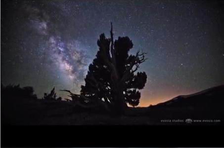 هنری جون واه لی از استودیو اووسیا، مناظر زیبایی را از طبیعت شب و بین‌الطلوعین دره منومنت در کلرادو و پارک ملی یوزمیت عکاسی و از کنارهم قرار دادن آنها، این فیلم فوق‌العاده را تهیه کرده است.