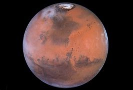 در طول 57 سالی که از آغاز عصر فضا گذشته، ماموریت‌های متعددی به مقصد سیاره سرخ انجام شده که بسیاری از آنها با شکست مواجه شده‌اند. اما بشر از چه‌روی علی‌رغم این شکست‌های سنگین، هنوز به مریخ علاقمند است؟